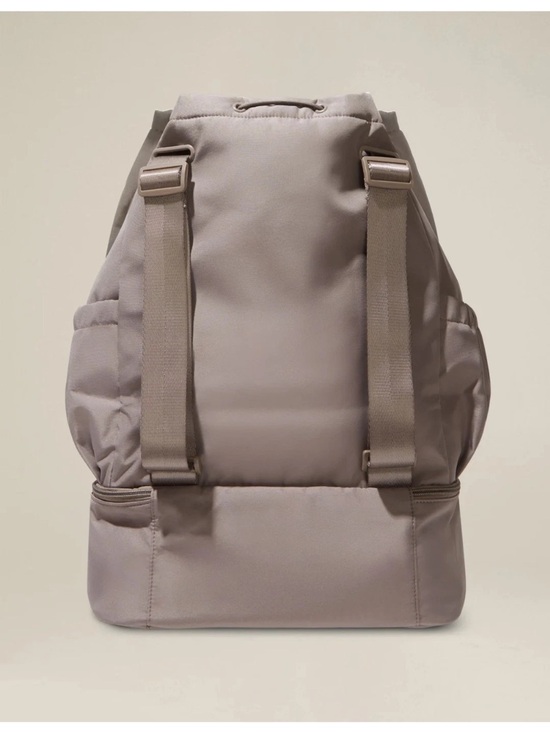 Beyond Yoga Convertible Gym Bag in Birch main image 7